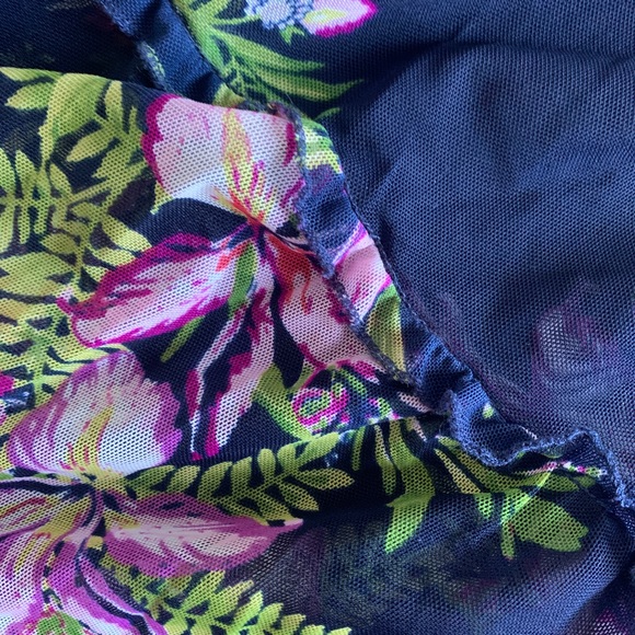 Blue Flutter Sleeve Ruffled Blouse - Picture 4 of 7